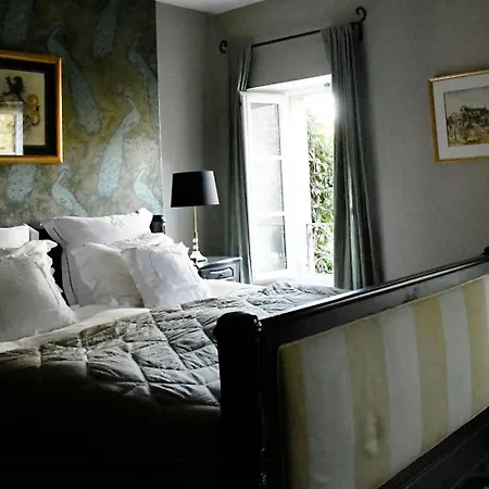 Charming Riverside House In Medieval Village * Villeneuve-Minervois