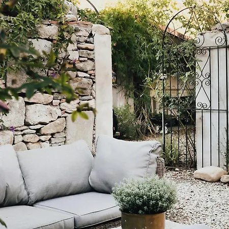 Charming Riverside House In Medieval Village Villeneuve-Minervois
