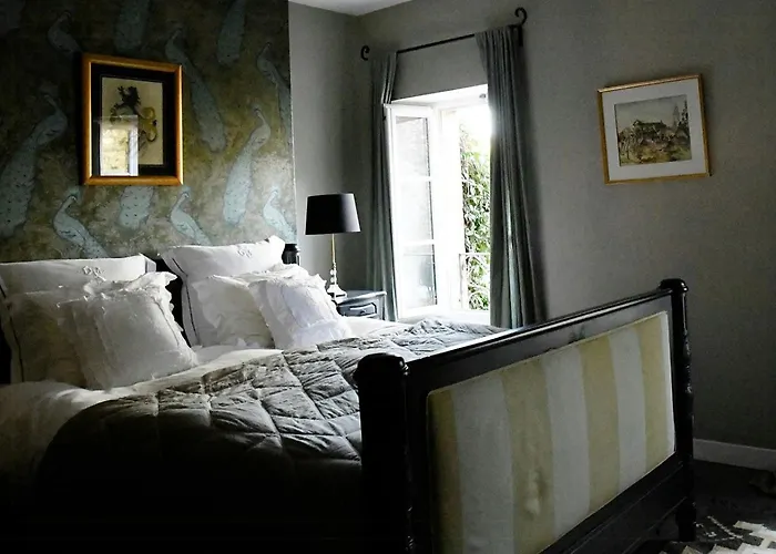 Charming Riverside House In Medieval Village * Villeneuve-Minervois