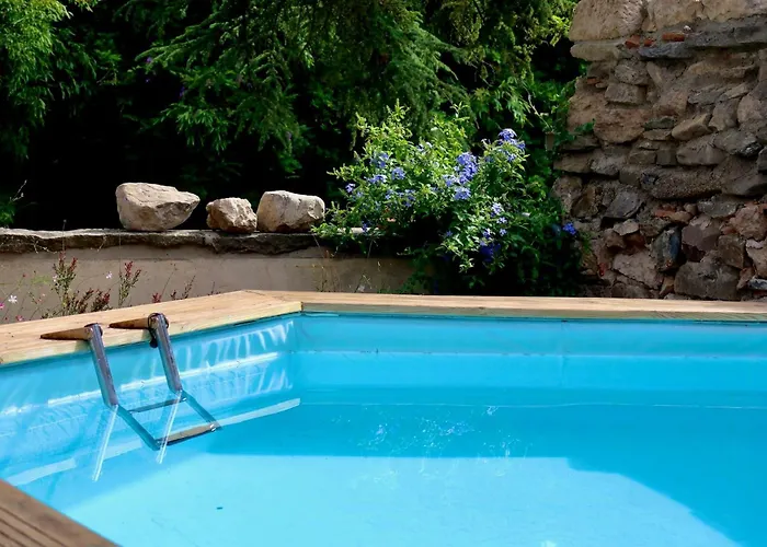 Charming Riverside House In Medieval Village Holiday home